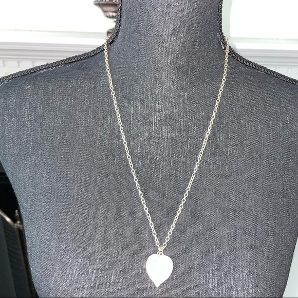 Gold tone necklace - Picture 2 of 5
